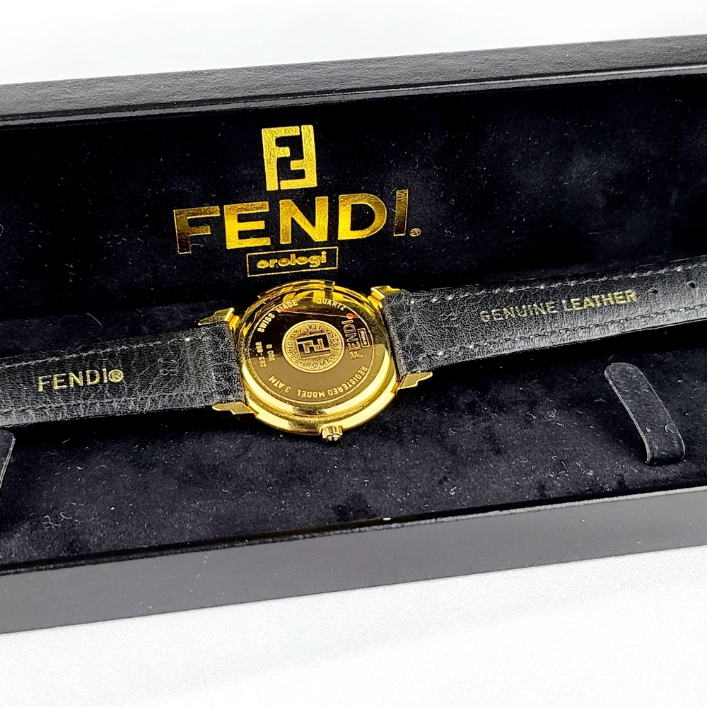 FENDI OROLOGI 300G WATCH - Picture 10 of 12